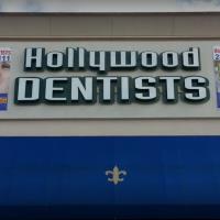 Hollywood Dentists image 1